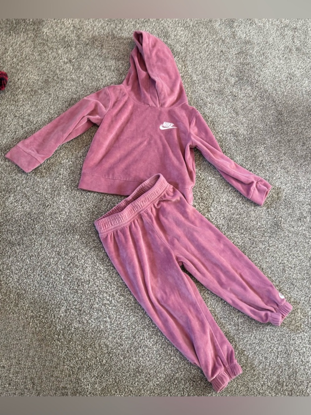 Nike rose pink track suit velour pullover hoodie & pants Baby girl 24m 24 months